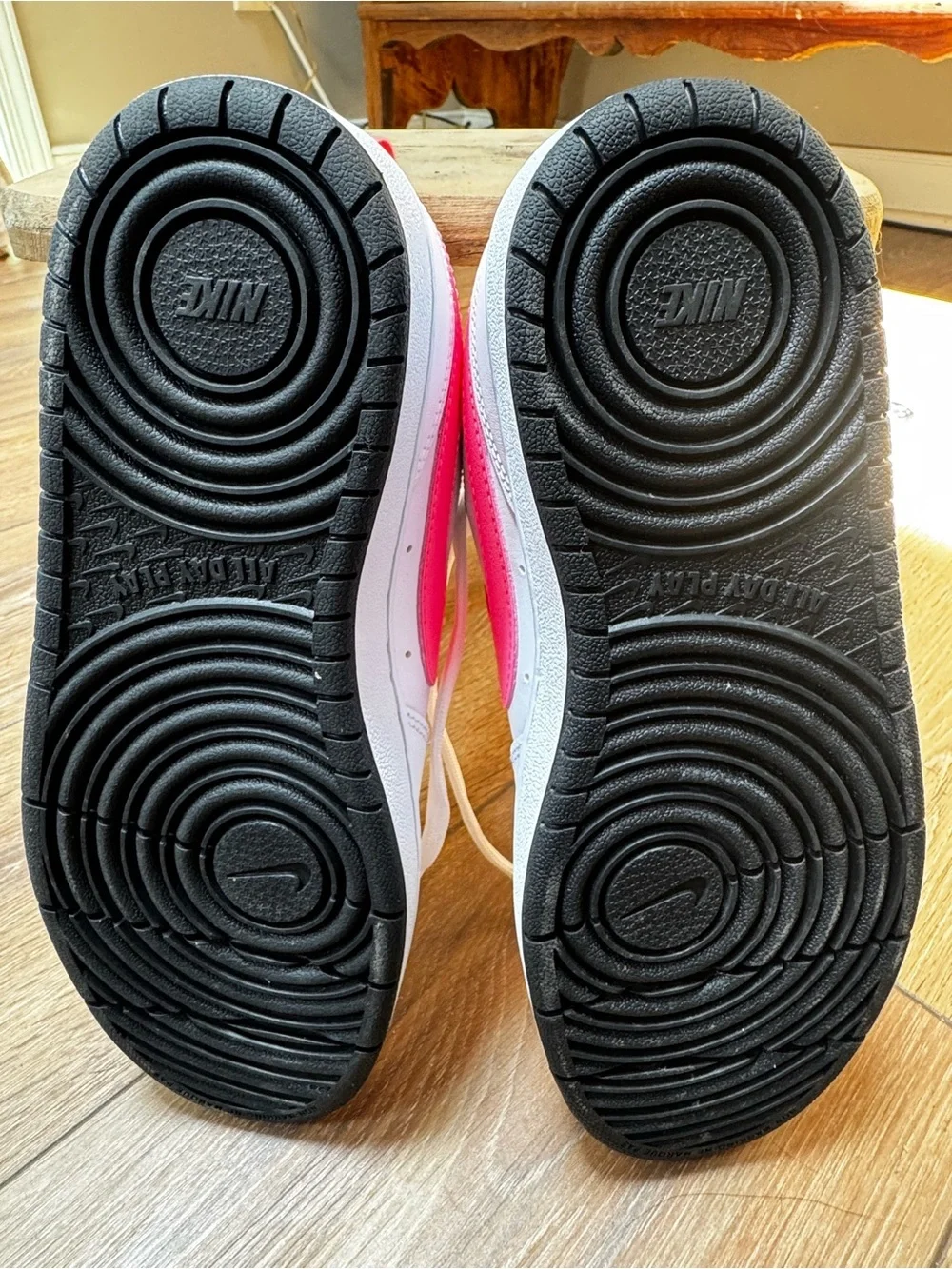 Nike Court Youth white and pink